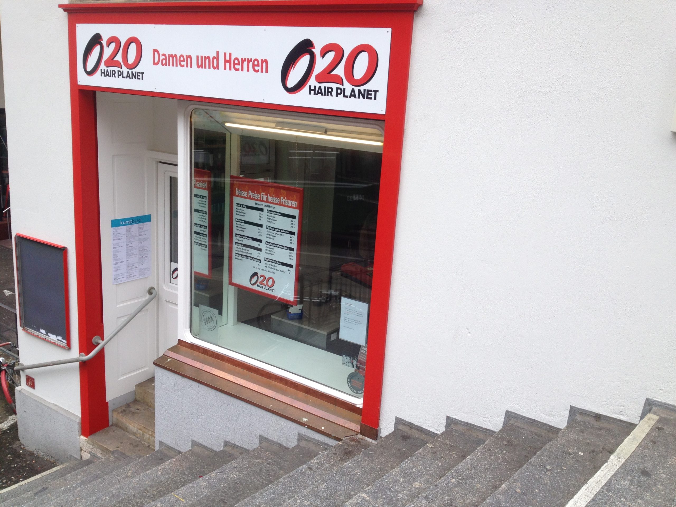 Coiffeur Basel Aussenansicht, 020 Hair Planet